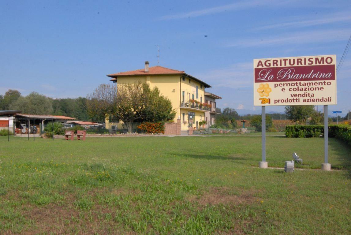 Agriturismo La Biandrina Carpignano Sesia Exterior foto